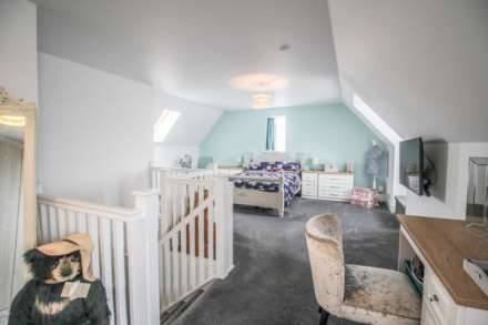 Wayfarer Close, Haywood Village, Image 9