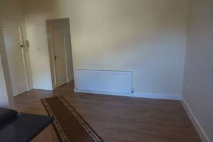 Leawood Court, South Road, Image 2