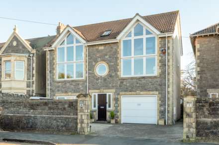 4 Bedroom Detached, Quantock Road, South Ward - Rare Gem