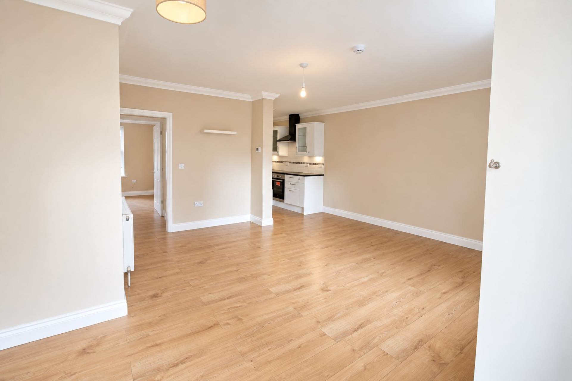 **Central Location**Two Double Bedrooms**Super Open Plan Living Area**Own Front Door**Private Sunny Garden/Courtyard**, Image 5