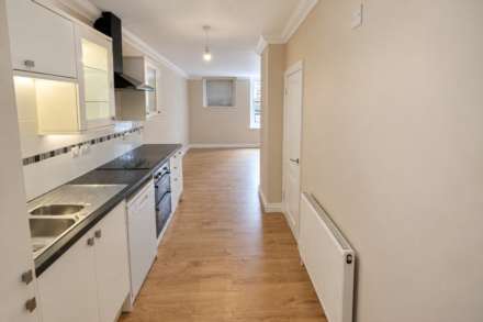 **Central Location**Two Double Bedrooms**Super Open Plan Living Area**Own Front Door**Private Sunny Garden/Courtyard**, Image 7