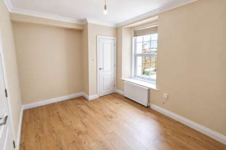 **Central Location**Two Double Bedrooms**Super Open Plan Living Area**Own Front Door**Private Sunny Garden/Courtyard**, Image 8