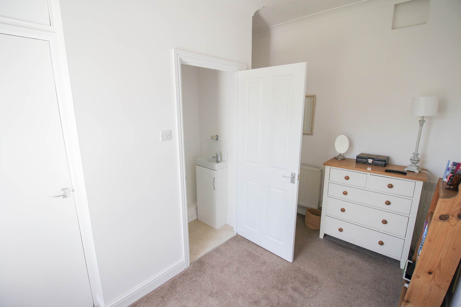 Central Location**Beautiful Walled Garden**Stunningly Presented**Useful Loft Room**En Suite**, Image 15