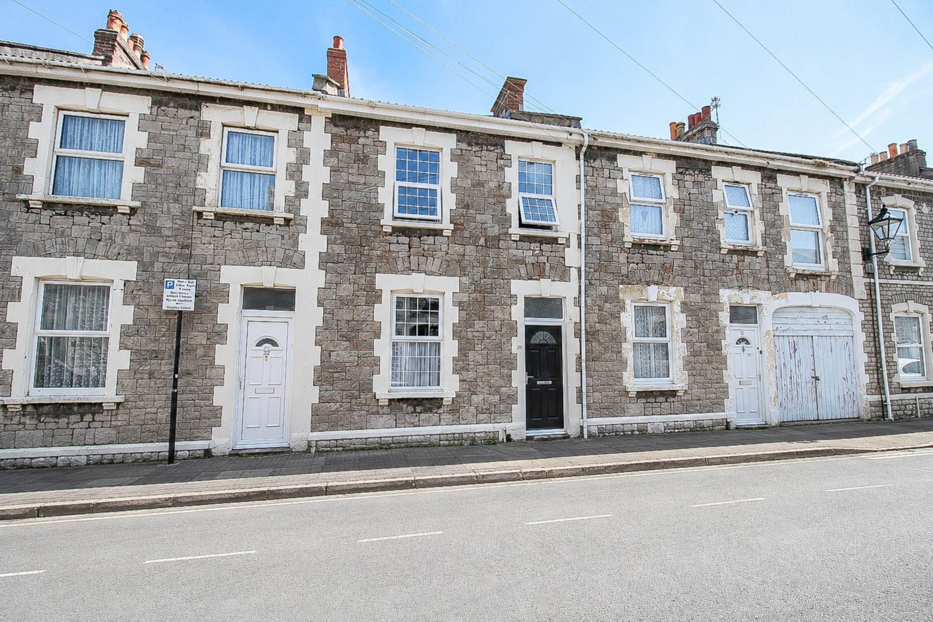 Central Location**Beautiful Walled Garden**Stunningly Presented**Useful Loft Room**En Suite**, Image 23