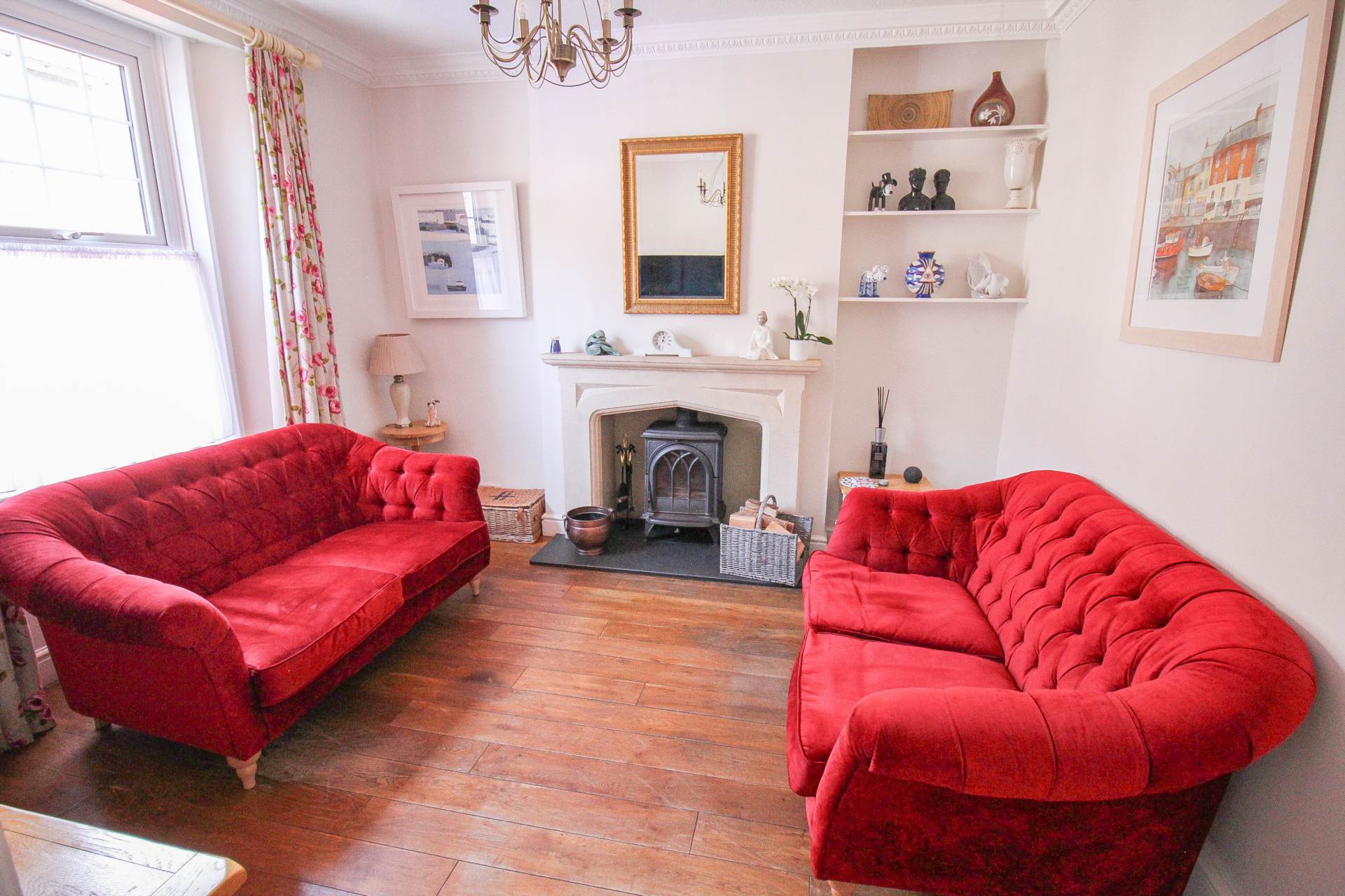 Central Location**Beautiful Walled Garden**Stunningly Presented**Useful Loft Room**En Suite**, Image 3