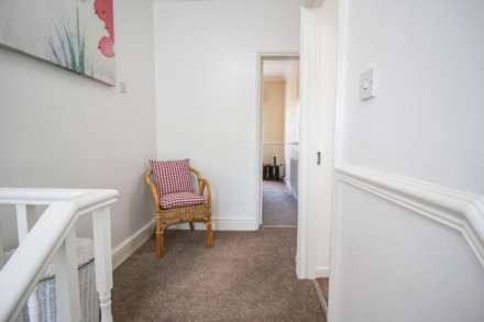 Central Location**Beautiful Walled Garden**Stunningly Presented**Useful Loft Room**En Suite**, Image 10