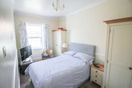 Central Location**Beautiful Walled Garden**Stunningly Presented**Useful Loft Room**En Suite**, Image 12