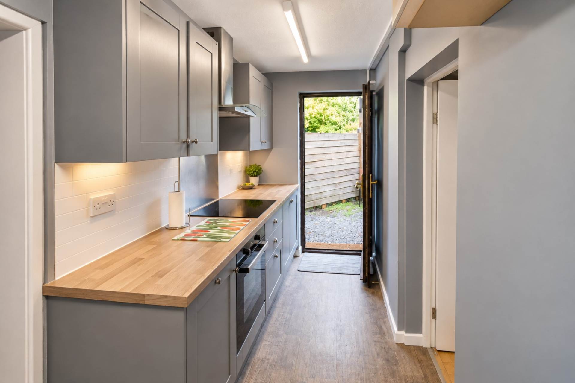 **Central Location**Ideal for Dual Occupancy**4 Bedrooms**2 Lounges**Additional Income**, Image 15