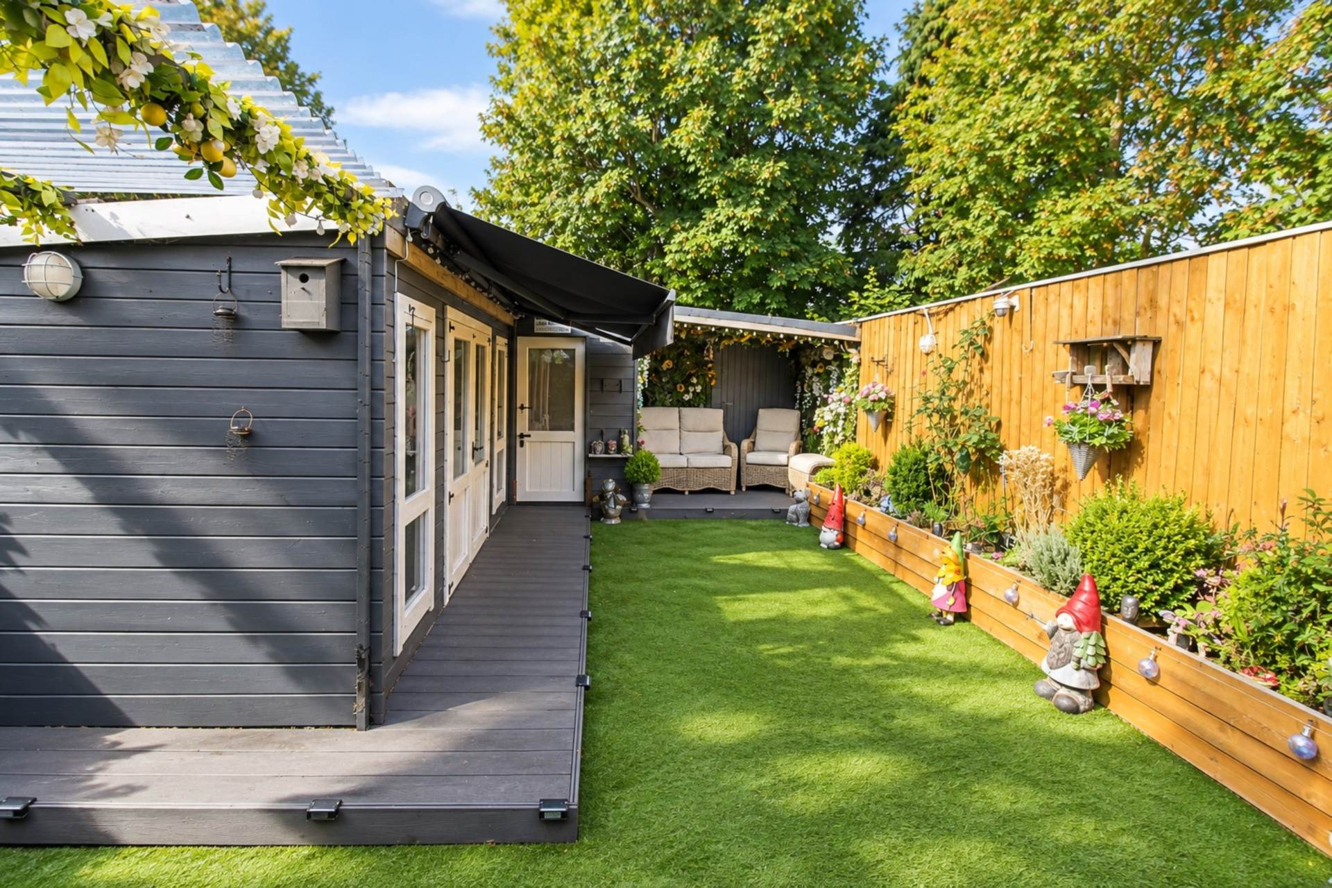 **Central Location**Ideal for Dual Occupancy**4 Bedrooms**2 Lounges**Additional Income**, Image 25