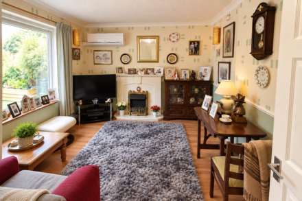 **Central Location**Ideal for Dual Occupancy**4 Bedrooms**2 Lounges**Additional Income**, Image 13