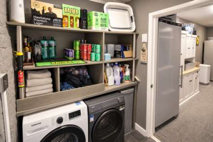 **Central Location**Ideal for Dual Occupancy**4 Bedrooms**2 Lounges**Additional Income**, Image 8