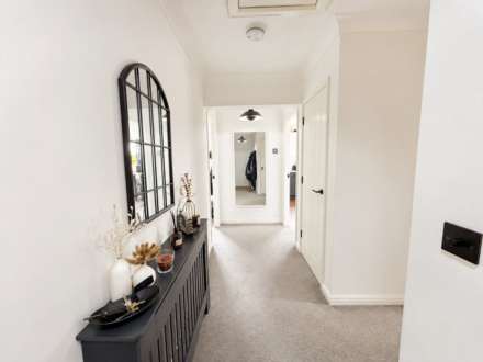 Griffen Road, Weston Village, Image 2