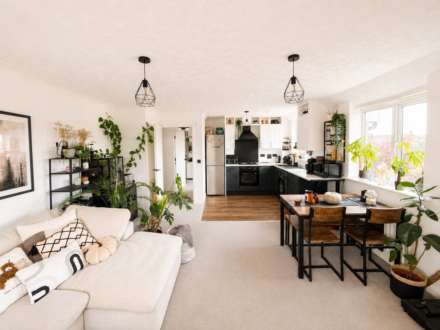 Griffen Road, Weston Village, Image 7