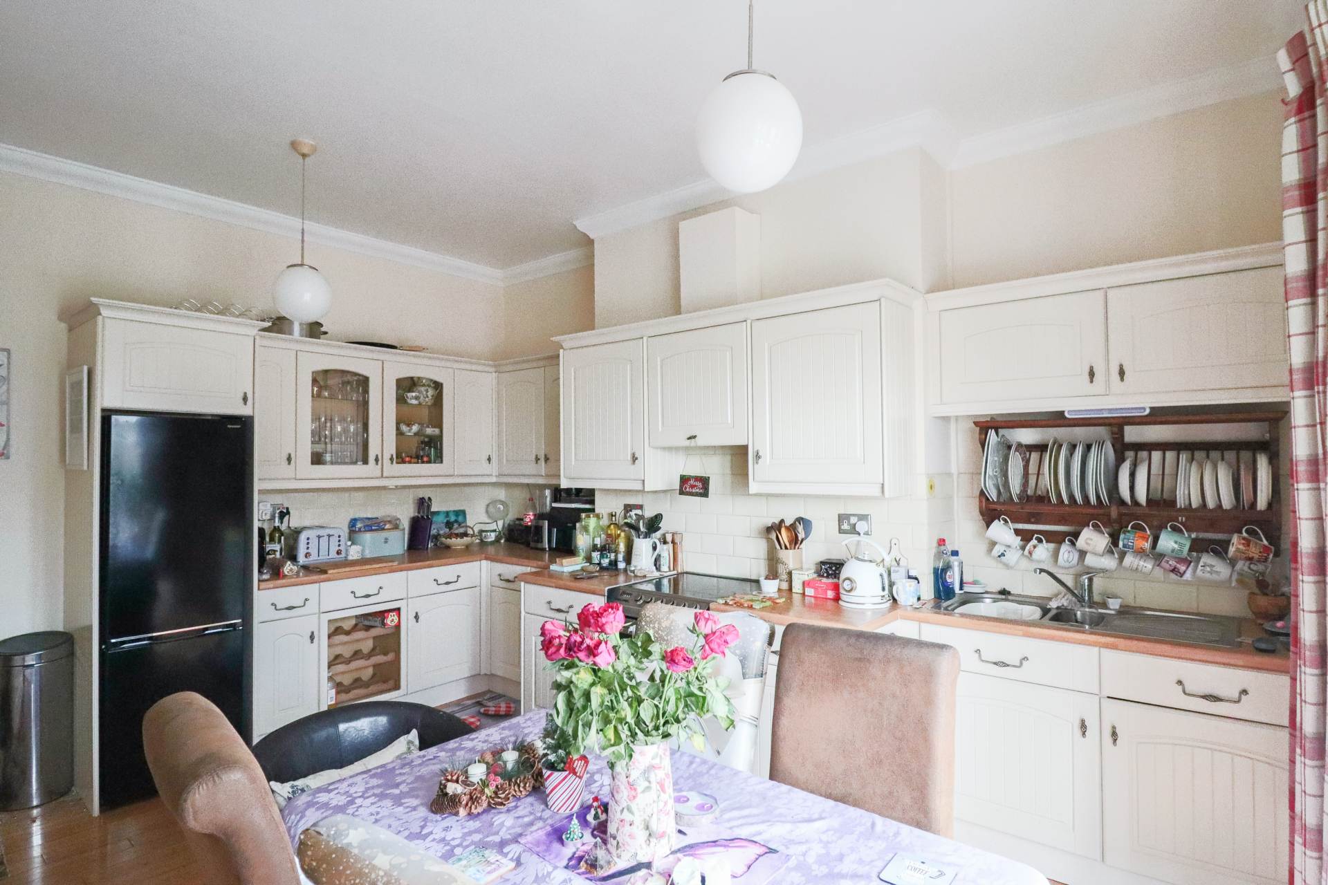 Beach Road - Sea Front Apartment - Balcony With Sea Views, Image 6