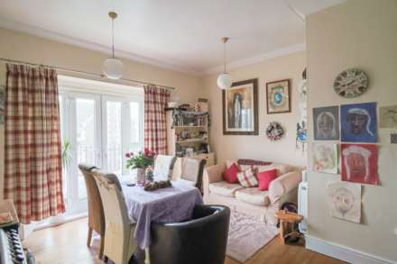 Beach Road - Sea Front Apartment - Balcony With Sea Views, Image 4