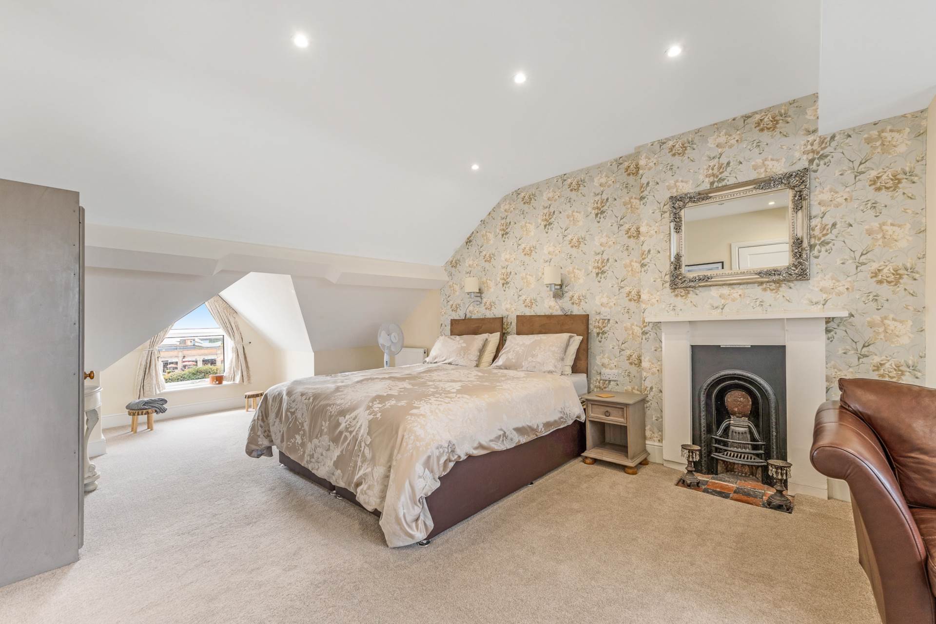 Beach Road - The Beach House - Truly Special, Image 21