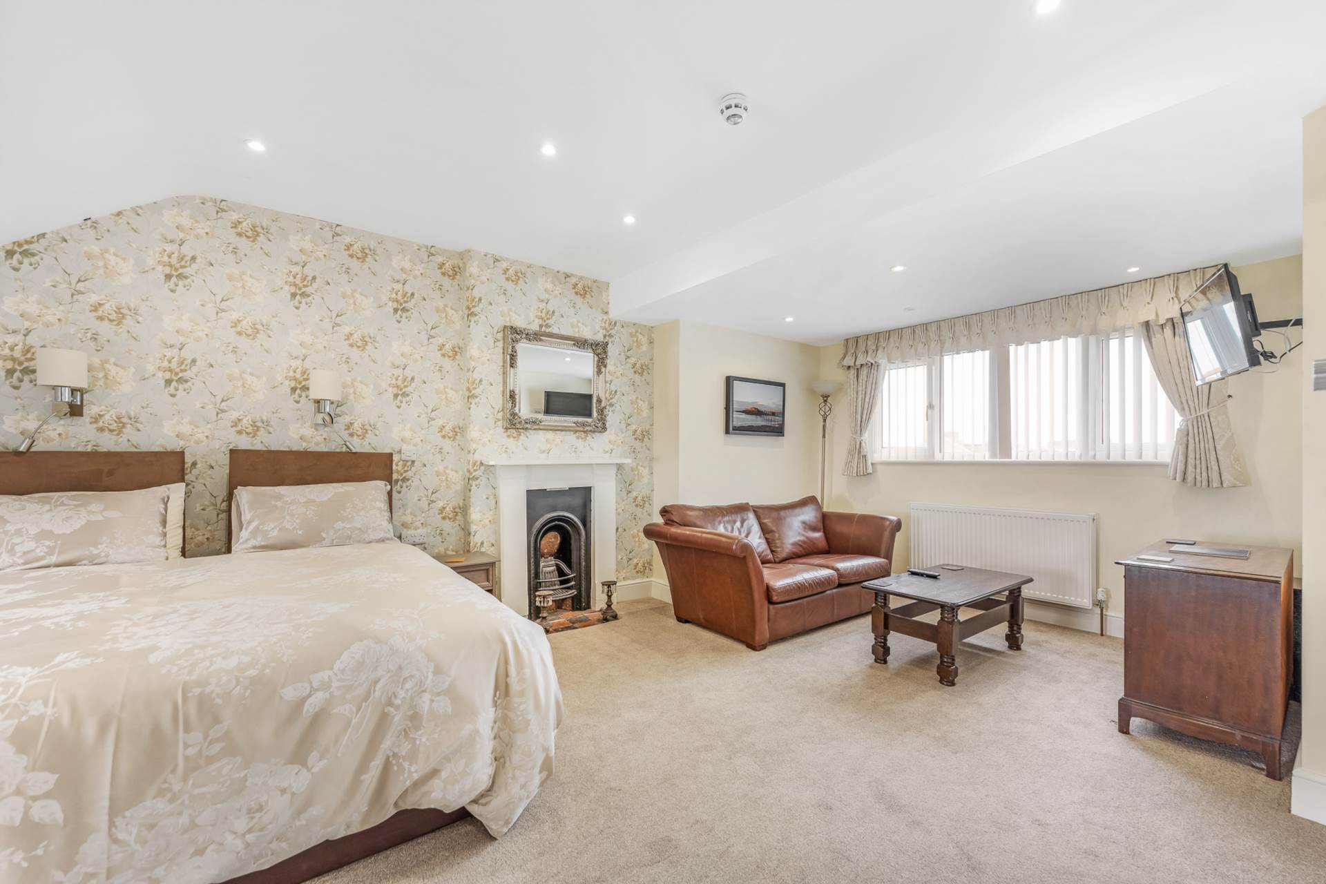 Beach Road - The Beach House - Truly Special, Image 22