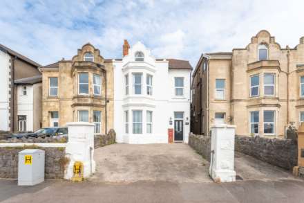 5 Bedroom House, Beach Road - The Beach House - Truly Special