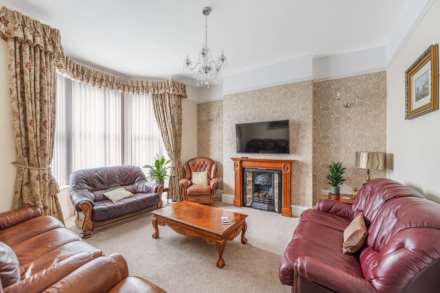 Beach Road - The Beach House - Truly Special, Image 4