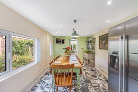 Beach Road - The Beach House - Truly Special, Image 6