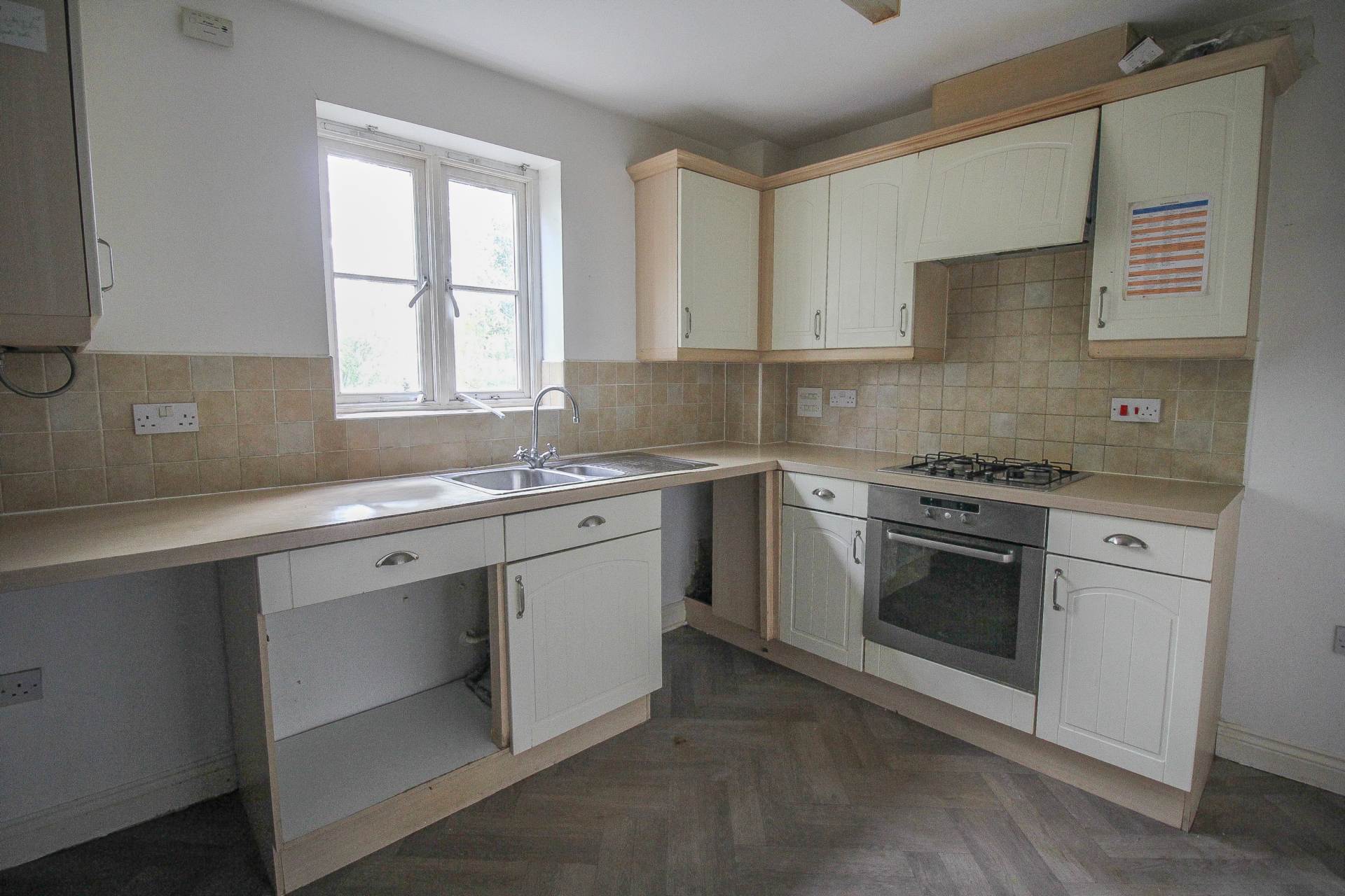 St James, Weston Village, Image 4