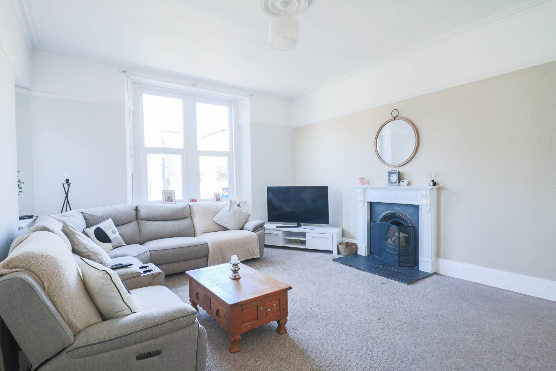 Arundell Road, Hillside - Deceptively Light & Spacious Flat, Image 2