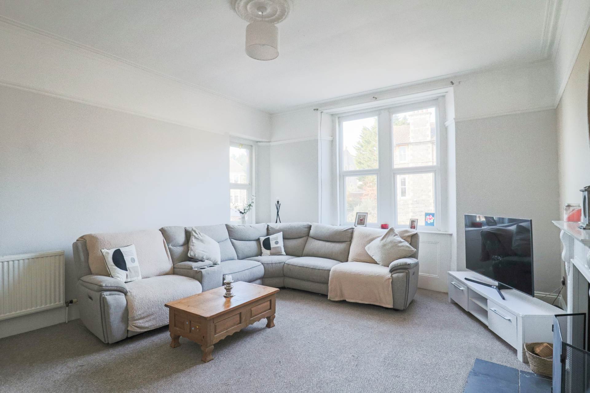 Arundell Road, Hillside - Deceptively Light & Spacious Flat, Image 3