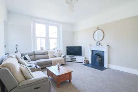 Arundell Road, Hillside - Deceptively Light & Spacious Flat, Image 2