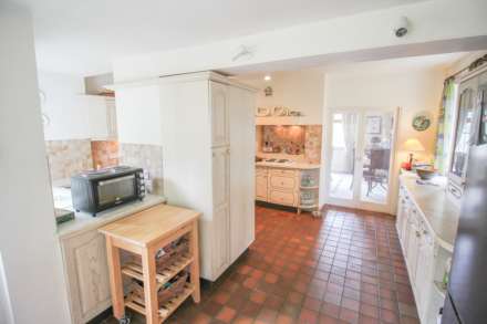 Leewood Road, Weston Hillside, Image 9