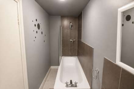 Clevedon Road**4 Bedrooms**Pot Room Let with £2500 Return**Split into Two Properties**, Image 11