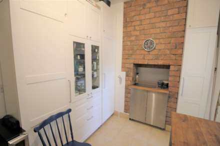 Clevedon Road**4 Bedrooms**Pot Room Let with £2500 Return**Split into Two Properties**, Image 6