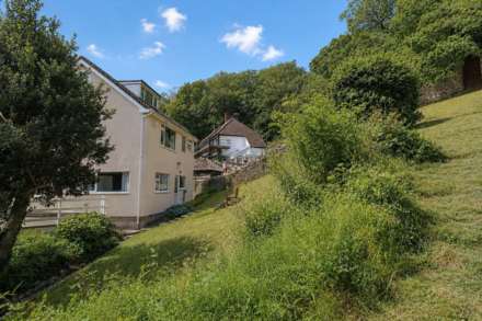 Eastcombe Road, at East End Of Cecil Road, Image 24