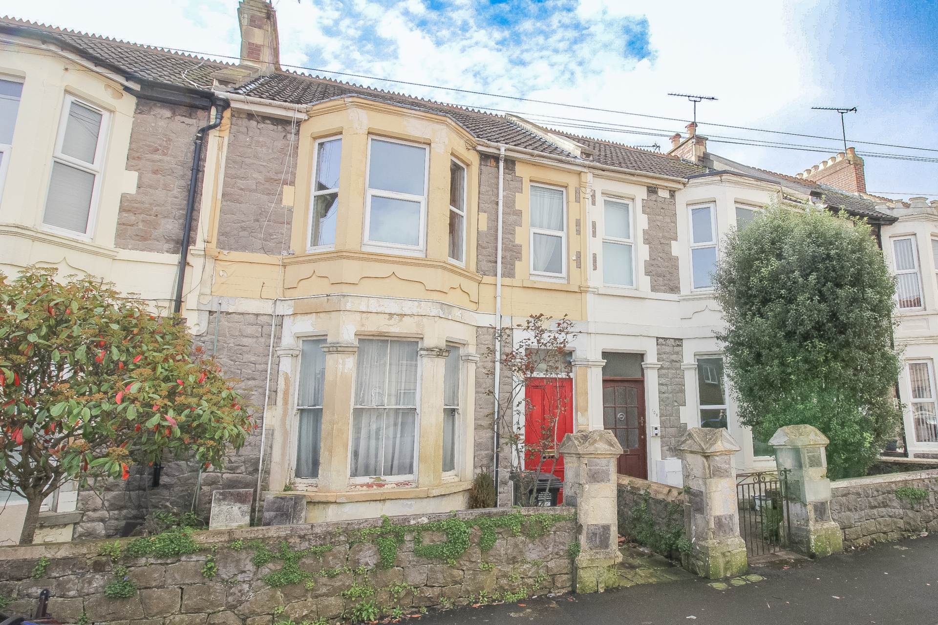 Severn Road**2 Bedrooms**Super Location**Close to Amenities, Beach & Parks**, Image 1