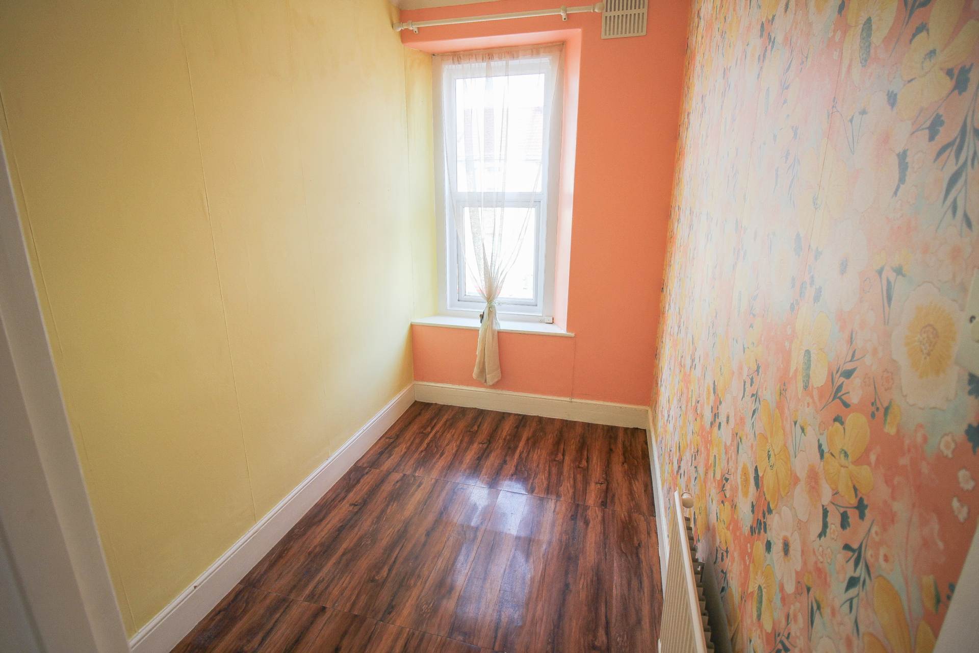 Severn Road**2 Bedrooms**Super Location**Close to Amenities, Beach & Parks**, Image 7