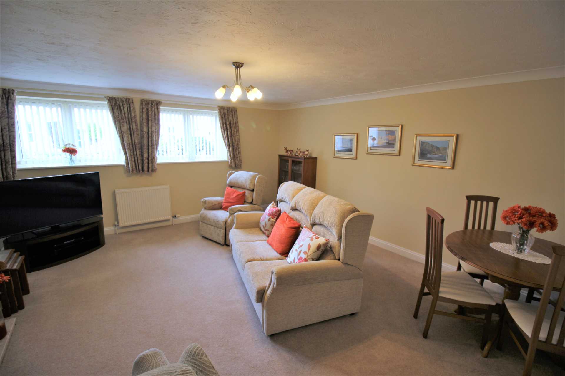Wyvern Mews, Weston-super-Mare, Image 3