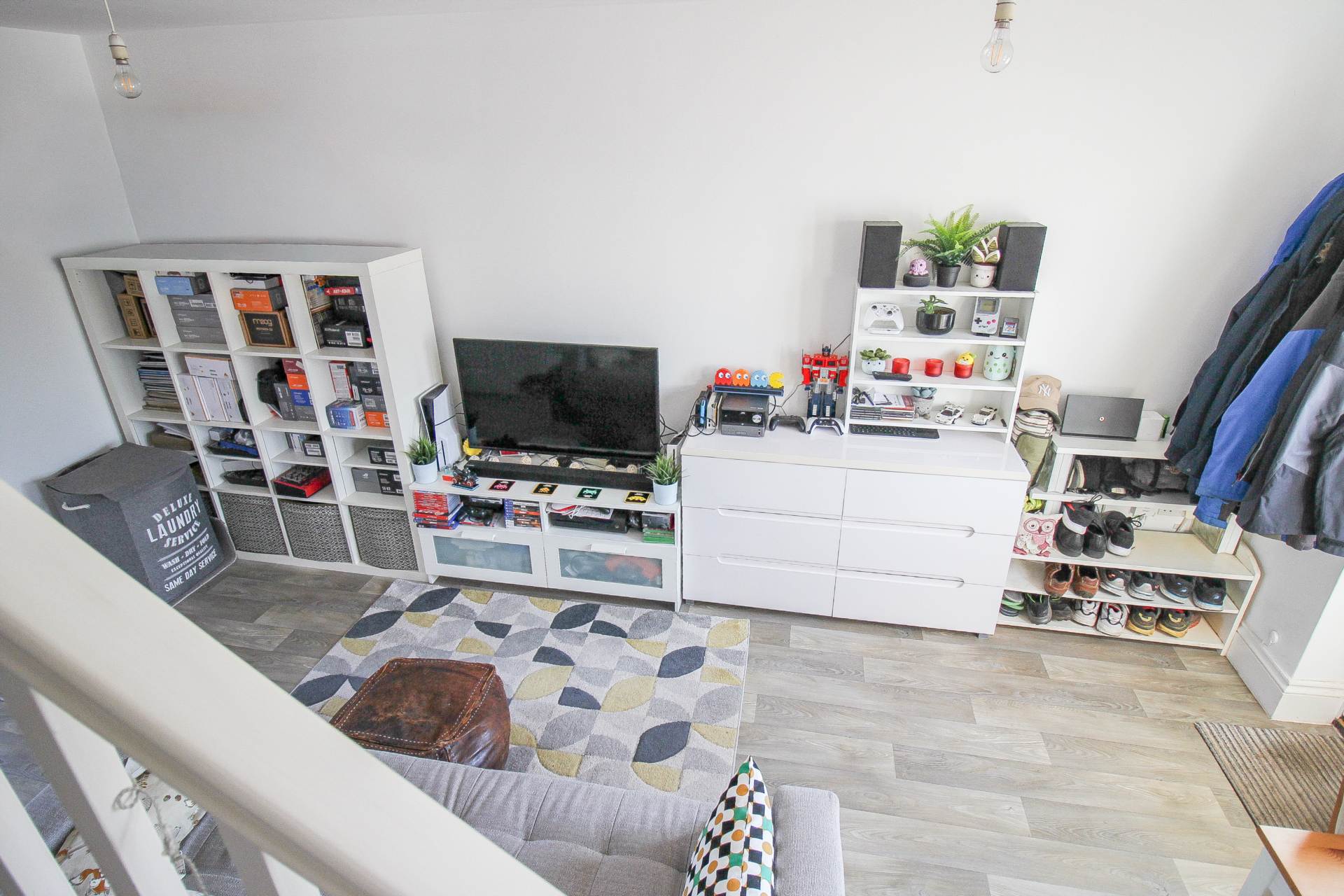 **Tebbutts Mews**two Bedrooms**Sunny Garden**Parking**close to Amenities**, Image 5
