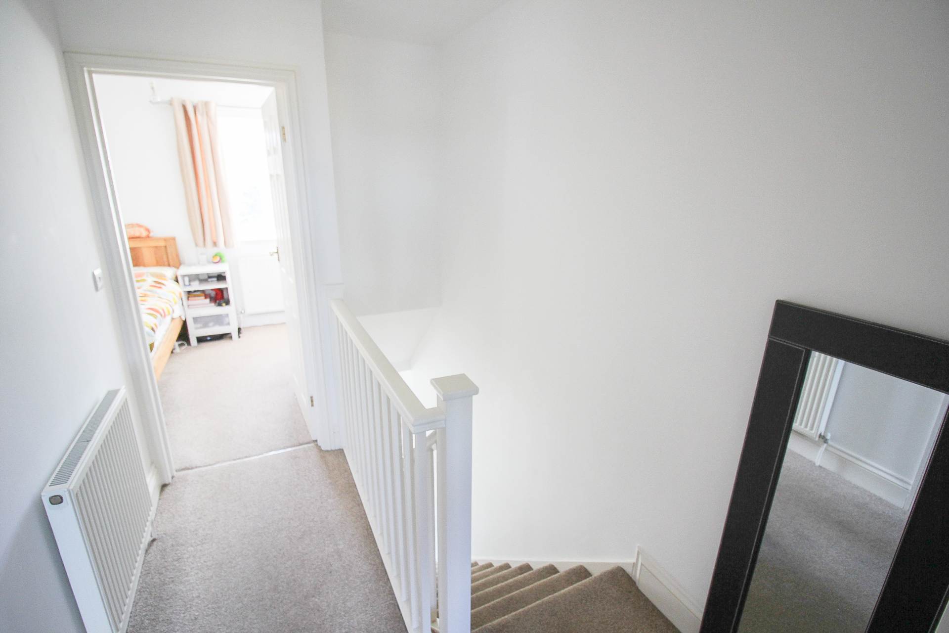 **Tebbutts Mews**two Bedrooms**Sunny Garden**Parking**close to Amenities**, Image 9