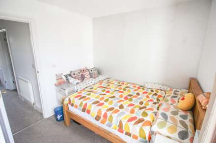 **Tebbutts Mews**two Bedrooms**Sunny Garden**Parking**close to Amenities**, Image 16