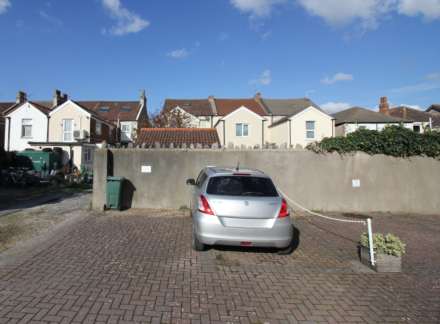 **Tebbutts Mews**two Bedrooms**Sunny Garden**Parking**close to Amenities**, Image 17