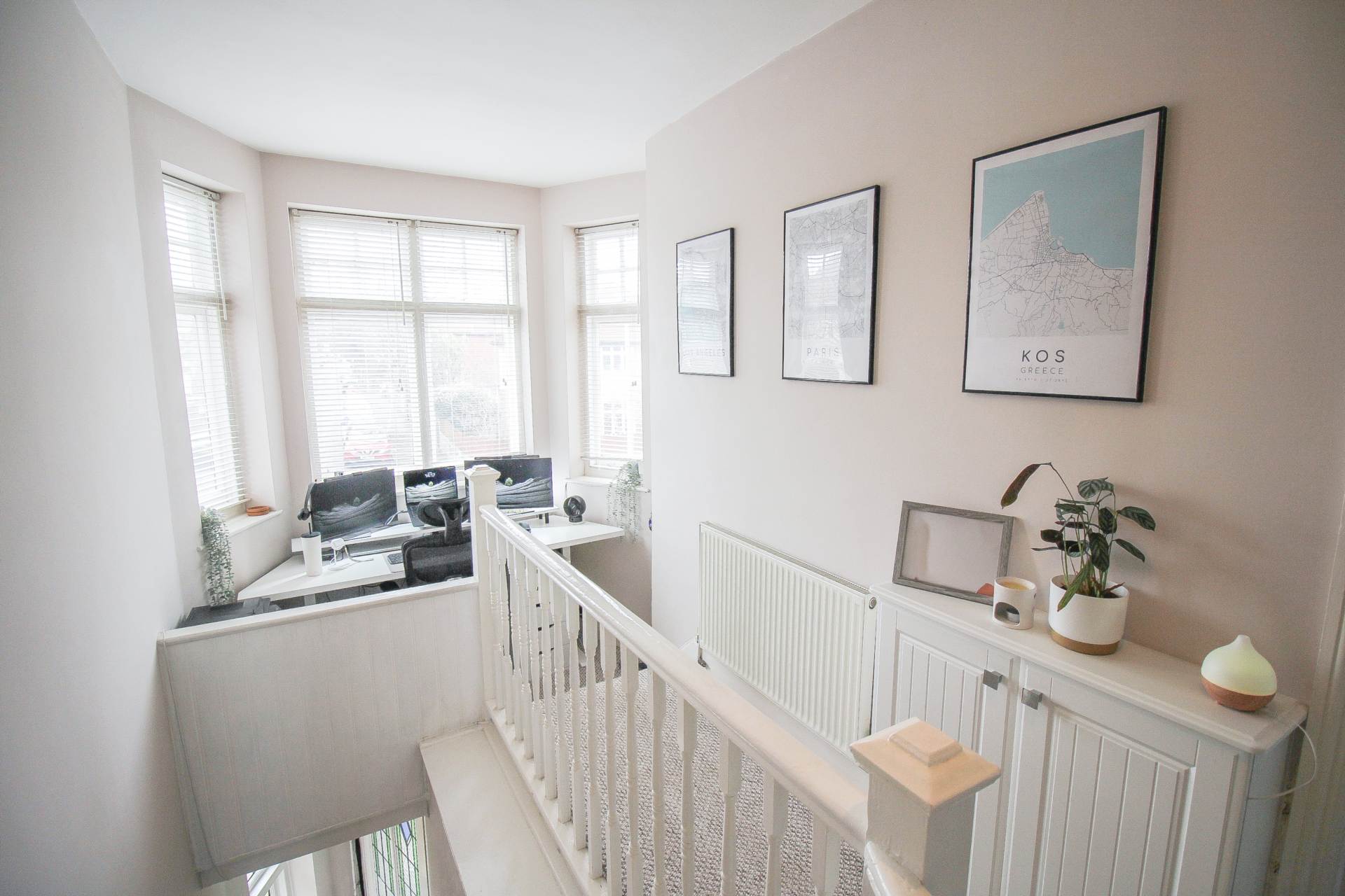 South Ward**Stunningly Presented**Two Double Bedrooms**Close to Beach & Town**, Image 6