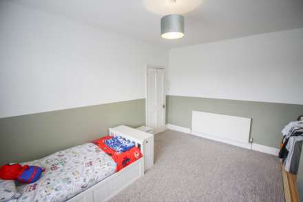 South Ward**Stunningly Presented**Two Double Bedrooms**Close to Beach & Town**, Image 10