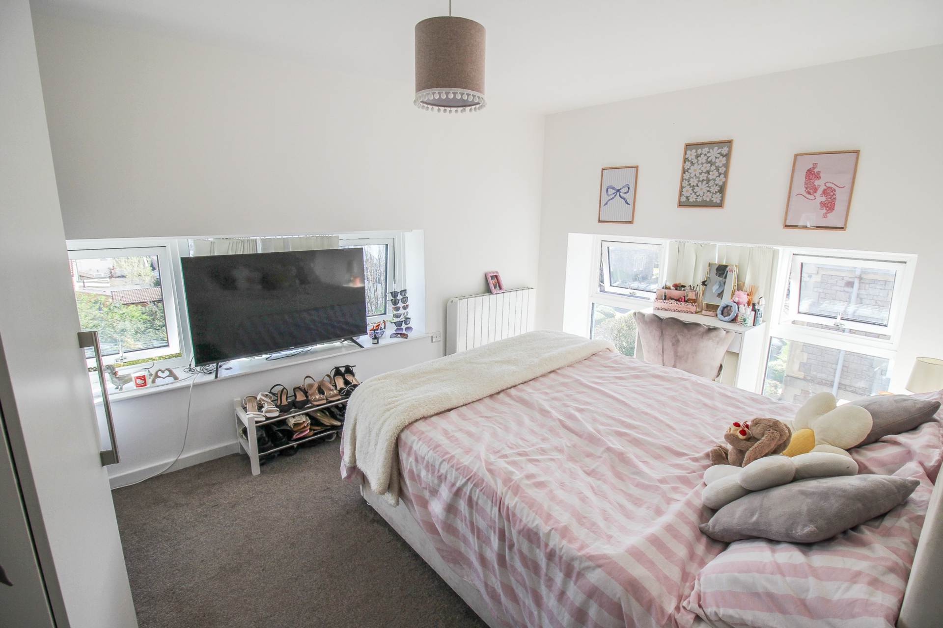 Weston-super-Mare**2 Double Bedrooms**Open Plan Living Area**, Image 7