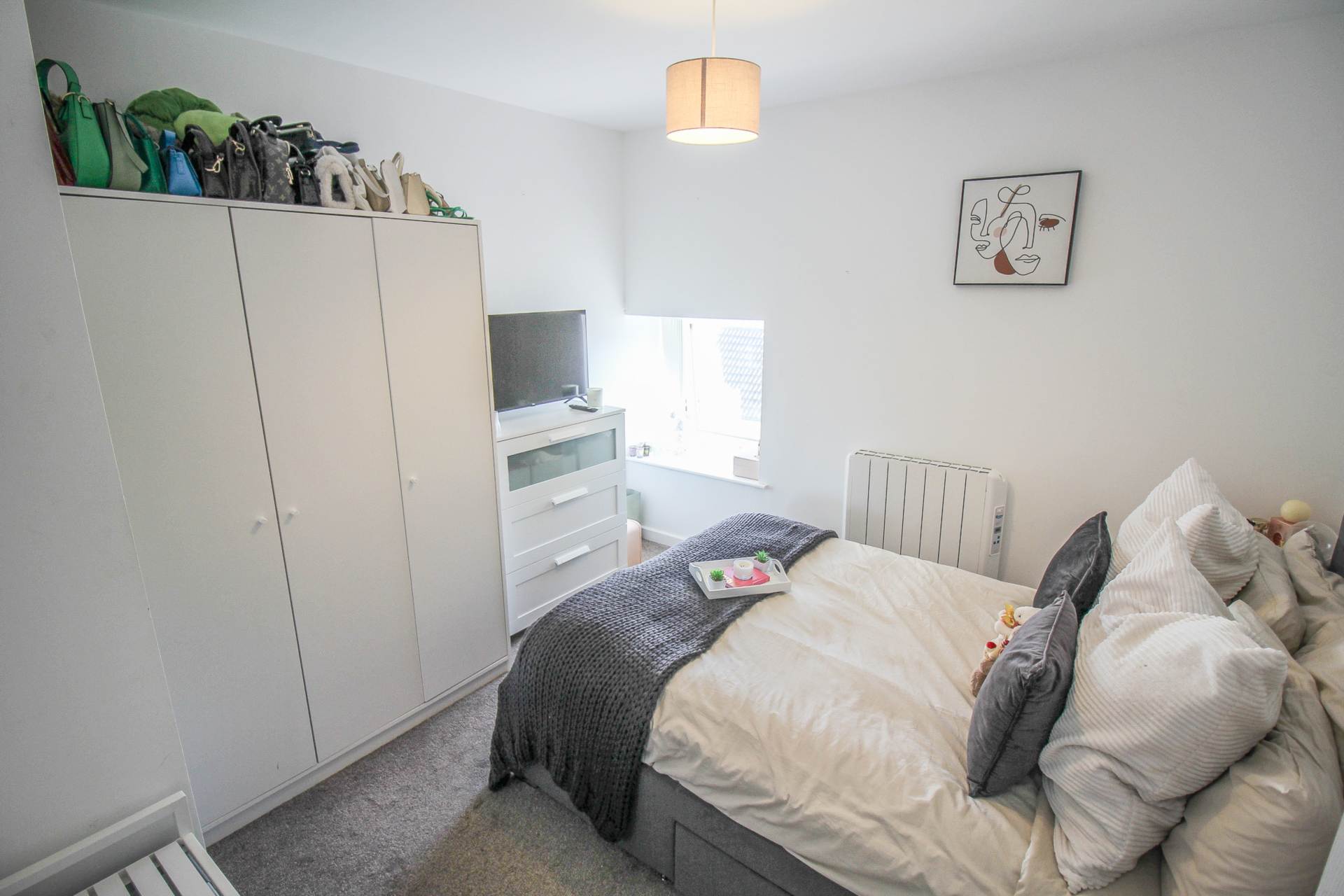 Weston-super-Mare**2 Double Bedrooms**Open Plan Living Area**, Image 8