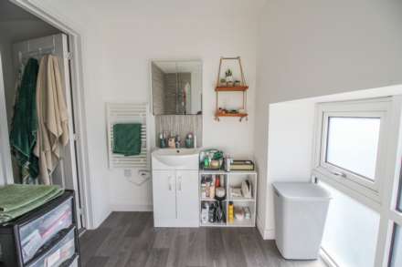Weston-super-Mare**2 Double Bedrooms**Open Plan Living Area**, Image 10