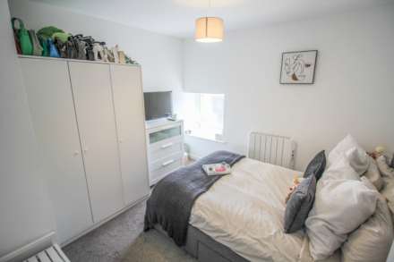 Weston-super-Mare**2 Double Bedrooms**Open Plan Living Area**, Image 8
