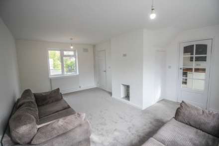 Merryfield Road-Great Starter Home, Image 3