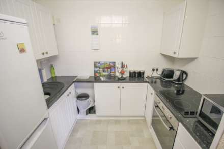 Madeira Court, Knightstone Road, Image 4
