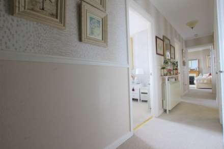 Carlton Mansions South - Beach Front Apartment, Image 3