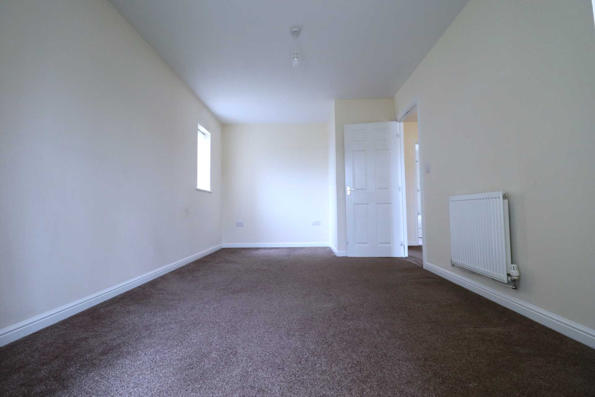 Haywood Village - Vacant - 4 Bedroom Town House, Image 13