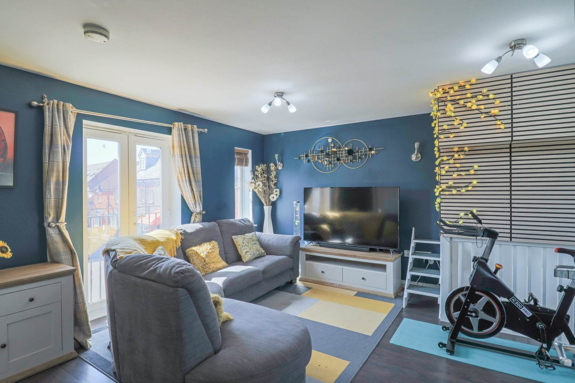 Hestercombe Close, Superb Coach House - With Garden & Office, Image 2